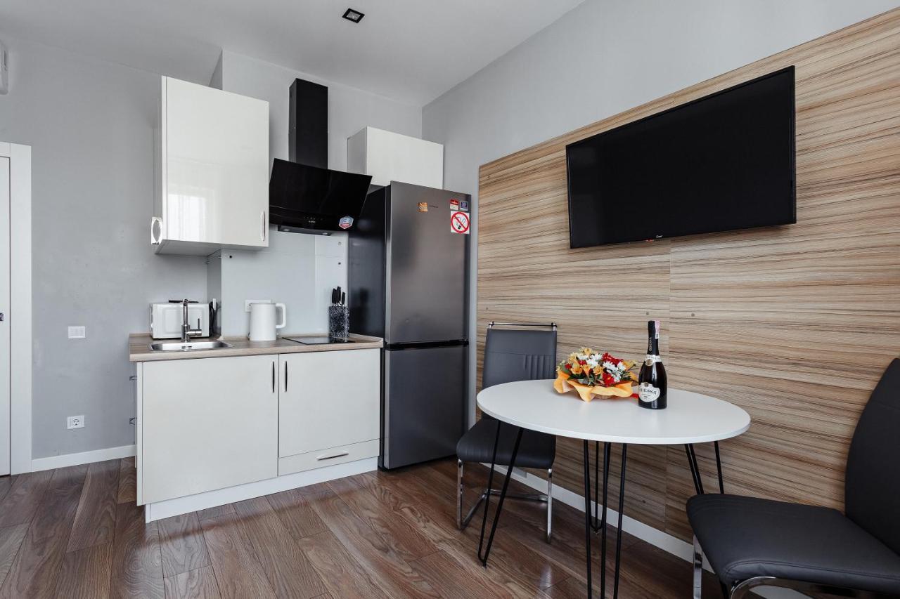 White Apartment In 12 Floor Odessa Exterior foto