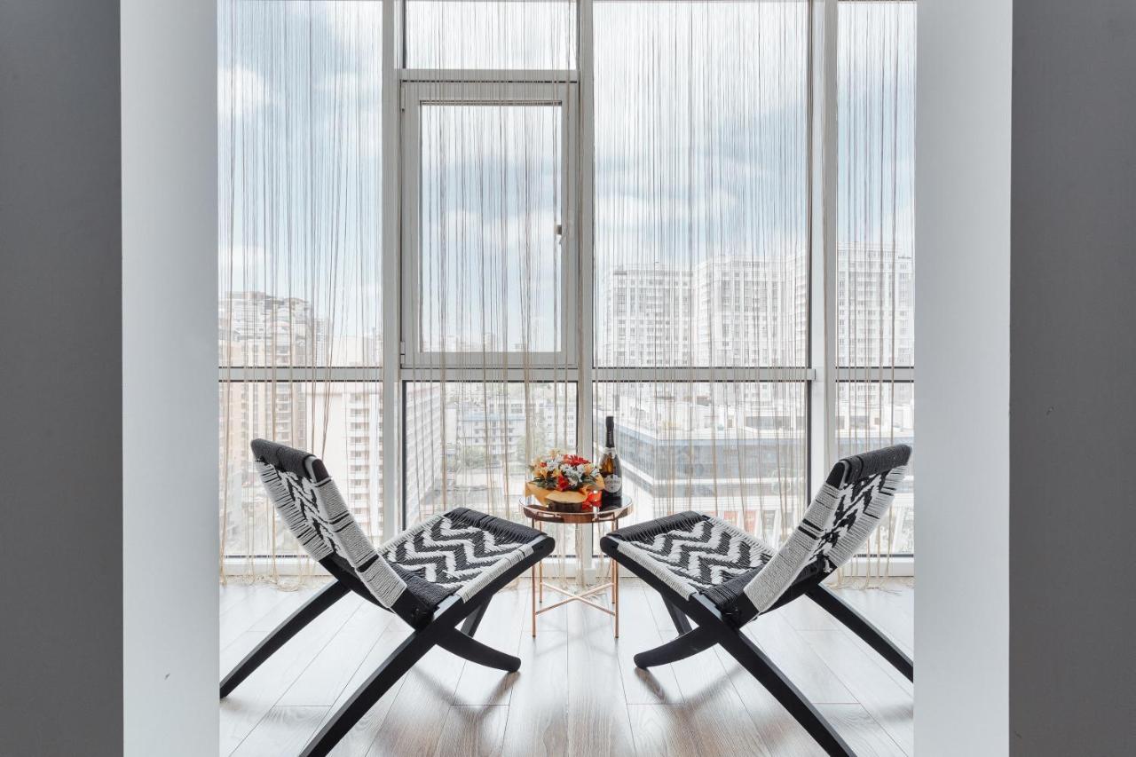White Apartment In 12 Floor Odessa Exterior foto